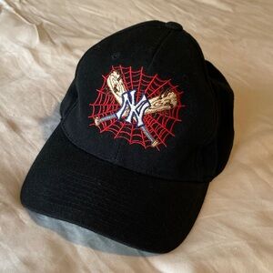 Mitchell & Ness MLB New York Yankees Spider Web Pro Pinch Snapback Hat.